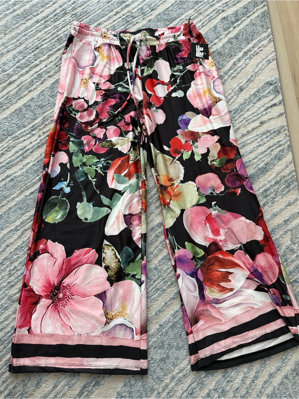 NWT ILU Floral Wide-Leg Drawstring Pants in Black & Pink Size 1X